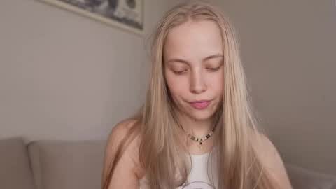  REYNA  my friend   online show from 05.31.26