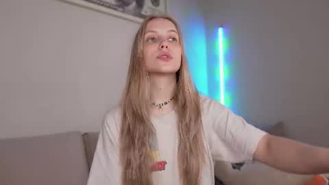  REYNA  my friend   online show from 06.15.26