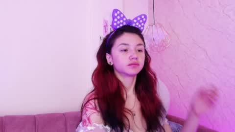 Snapshot of april_bennett chatting on 09.17.25 online show from 09.17.25