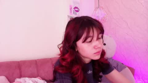Snapshot of april_bennett chatting on 09.18.25 online show from 09.18.25