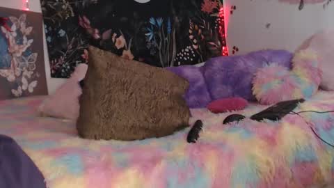 april_l6 online show from 04.16.26