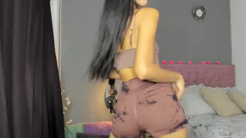 Snapshot of april_scarlett chatting on 02.02.25 Scarlett Independent Model  online show from 02.02.25