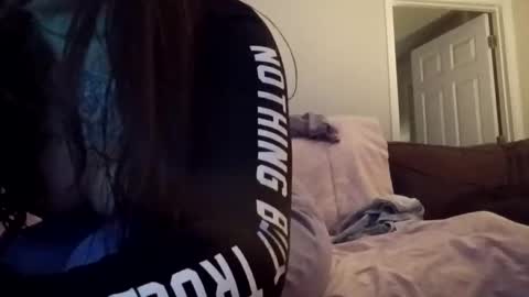 Snapshot of aprilanna chatting on 10.27.25 AnnaApril420 online show from 10.27.25