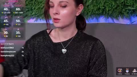 Snapshot of aprilavery chatting on 03.11.25 April online show from 03.11.25