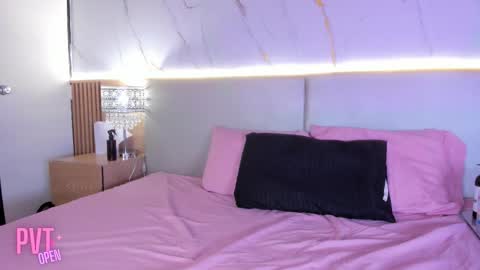 Snapshot of aprilgrey111 chatting on 02.10.26 aprilgrey111 online show from 02.10.26