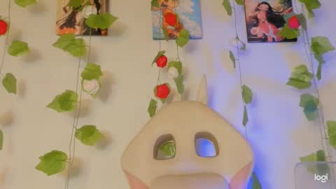 Snapshot of aprillebony chatting on 02.25.25 APRIL online show from 02.25.25