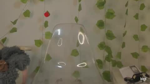 Snapshot of aprillebony chatting on 03.12.25 APRIL online show from 03.12.25