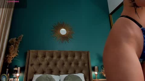 Snapshot of aprilwon chatting on 03.12.25 April online show from 03.12.25