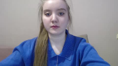Snapshot of aquanarmin chatting on 12.13.24 Josefin online show from 12.13.24