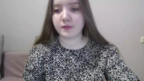 Snapshot of aquanarmin chatting on 01.12.25 Josefin online show from 01.12.25