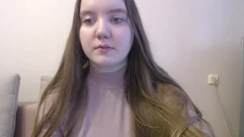 Snapshot of aquanarmin chatting on 02.04.25 Josefin online show from 02.04.25