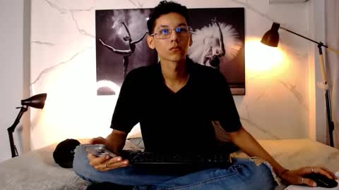 aquarius_xxx online show from 10.16.25