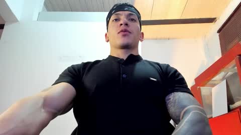 Jonathan online show from 10.06.25