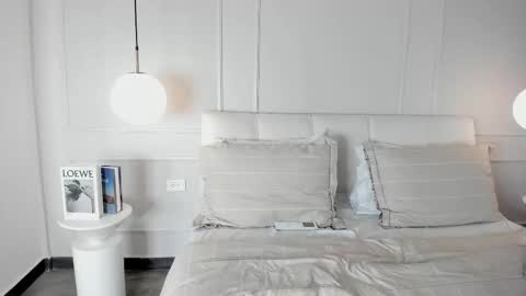 Snapshot of ara_ferrer chatting on 02.10.26 Ara Ferrer online show from 02.10.26