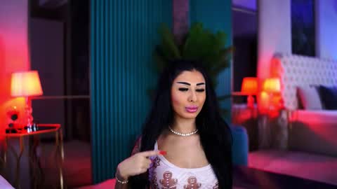 arabellaposh online show from 12.21.25