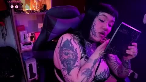 Carolain online show from 04.08.26