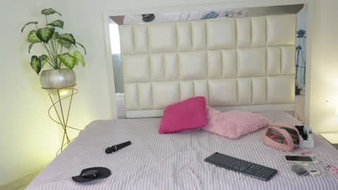   online show from 01.26.25