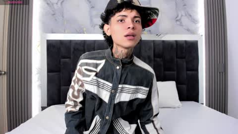 Snapshot of arceluuz chatting on 02.07.25 Arceluz online show from 02.07.25