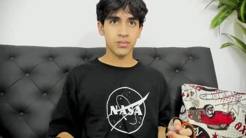 Archie online show from 04.11.26