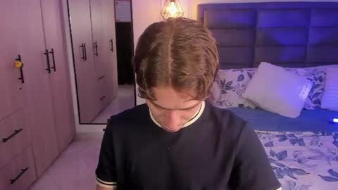 Snapshot of archiekingss chatting on 06.20.26 Archie online show from 06.20.26