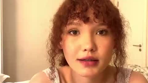 Snapshot of aresha_viree chatting on 07.16.26 Aresha online show from 07.16.26