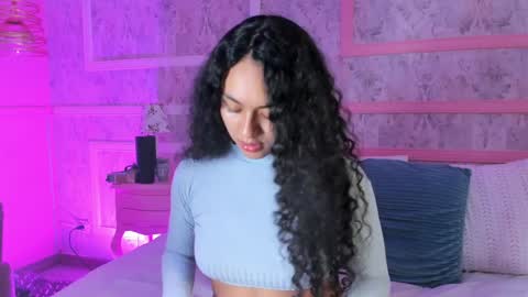 Snapshot of arhii_khay chatting on 04.10.26 Ari online show from 04.10.26