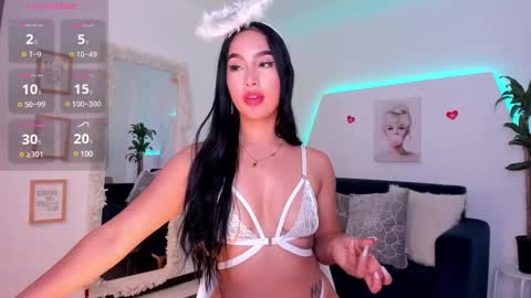 Snapshot of ari_es chatting on 01.15.25 Ari online show from 01.15.25