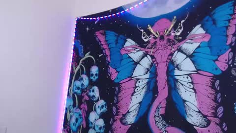 Ahri James online show from 03.06.26