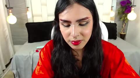 Snapshot of aria07_ chatting on 02.25.25 Ari online show from 02.25.25