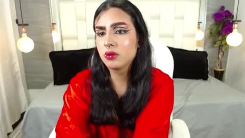 Snapshot of aria07_ chatting on 02.25.25 Ari online show from 02.25.25