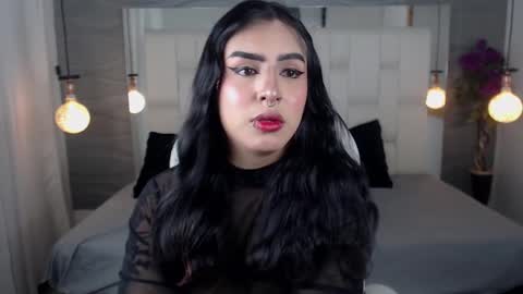 Snapshot of aria07_ chatting on 03.06.25 Ari online show from 03.06.25