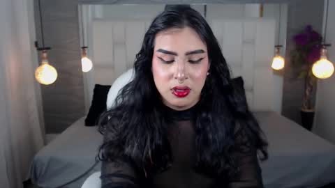 Snapshot of aria07_ chatting on 03.06.25 Ari online show from 03.06.25