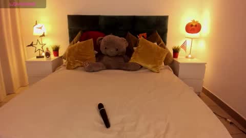 aria69stars online show from 10.31.25