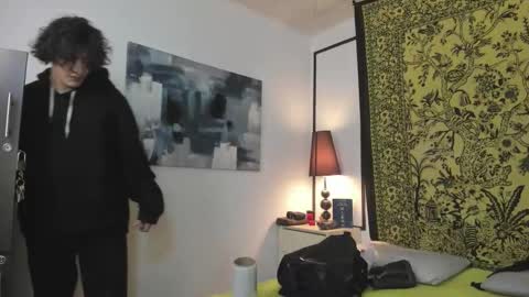 aria y orien  online show from 11.22.25