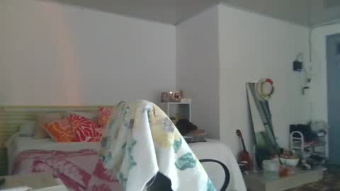 aria_andradee online show from 10.02.25