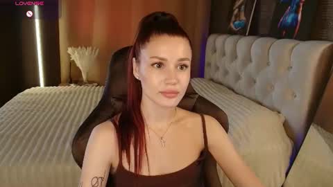 aria_mila online show from 07.06.26