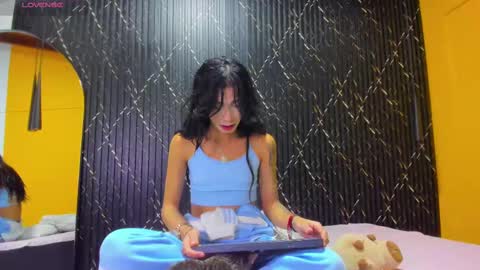 Aria Millers  online show from 10.21.25