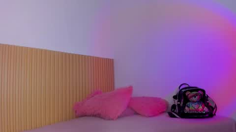 Aria Millers  online show from 02.14.26