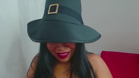 Snapshot of aria_morgan723222 chatting on 09.19.25 aria online show from 09.19.25