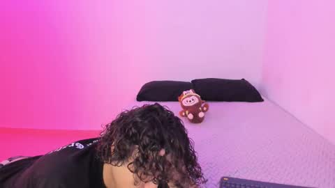 Snapshot of aria_x_orien chatting on 02.14.26 Aria and Orien online show from 02.14.26