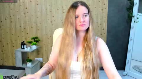 Milena online show from 11.18.25