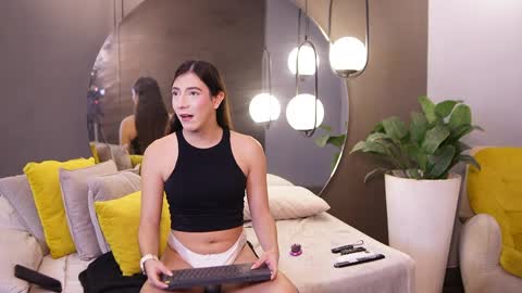 Ariaa online show from 04.14.26