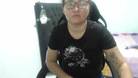 ...Ariana... online show from 11.19.25