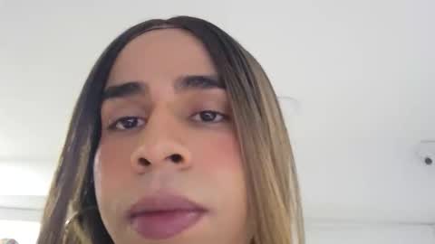 Snapshot of ariadna_dudamel chatting on 11.23.25 ariadna_dudamel online show from 11.23.25