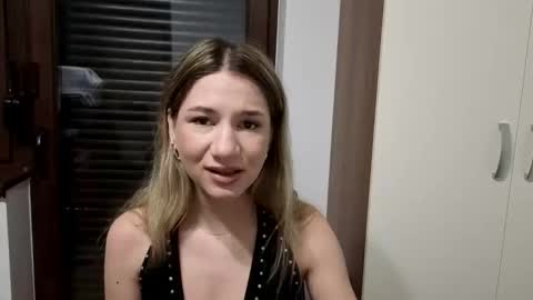 ariagrey30 online show from 09.25.25