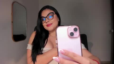 Snapshot of ariana__vega chatting on 03.11.25 Ariana Vega IG arivegax1 TW arivegax1 online show from 03.11.25