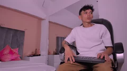 ariana_cri_x online show from 06.21.26