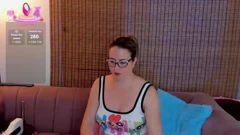 Ariana Cruz online show from 11.30.25