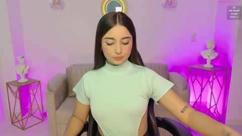 Snapshot of ariana_monroe01 chatting on 11.07.25 Ariana online show from 11.07.25