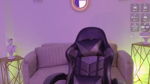 Snapshot of ariana_monroe01 chatting on 11.15.25 Ariana online show from 11.15.25